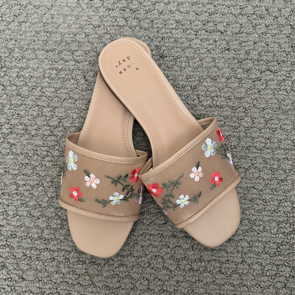 a new day Tan Red Sandals Floral Embellishments